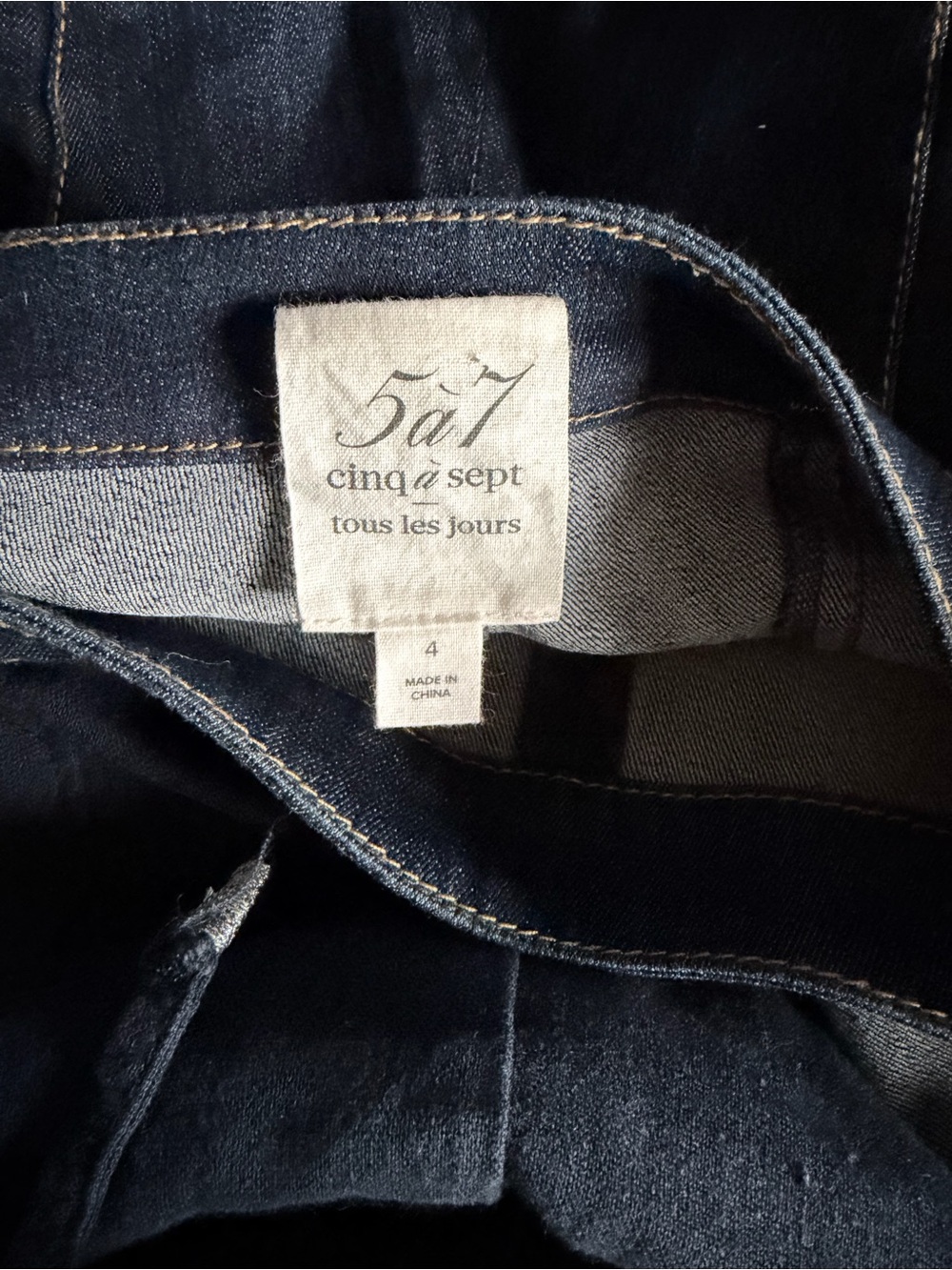 cinq à sept Dark Indigo Denim Jeans with Light Cuffs with buttons size 4 - Picture 4 of 7